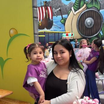 Babysitter in Les Pavillons-sous-Bois: Sandra