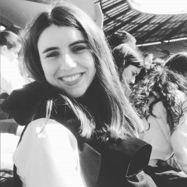 Babysitter em Canelas: Catarina