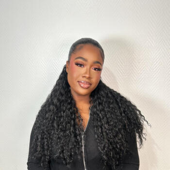 Babysitter in Villeneuve-la-Garenne: Annecys