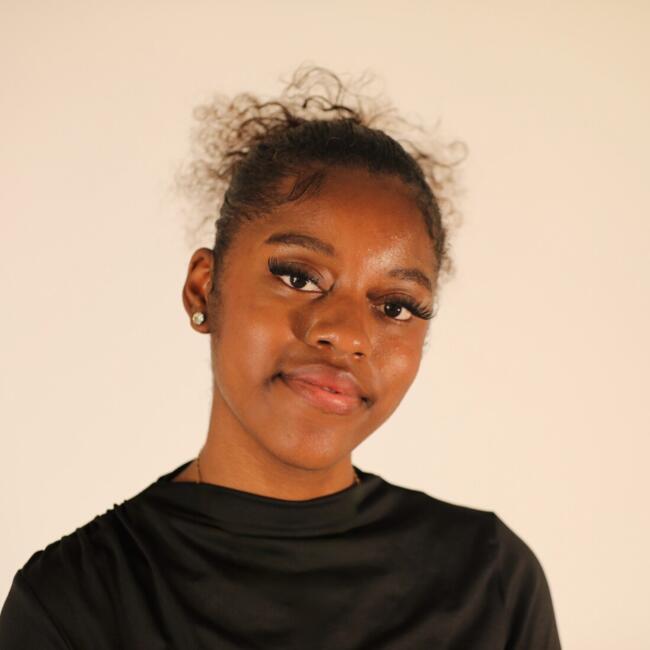 Babysitter in Yerres: Jaynel