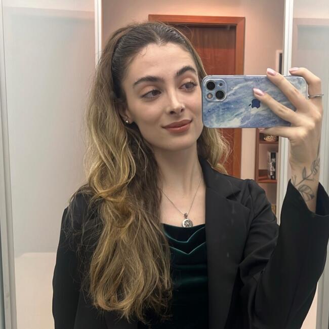 Babysitter in Uberlândia: Maria Ster