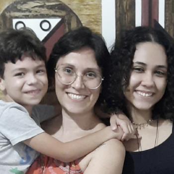 Emprego de babá em Vitória: emprego de babá Elaine