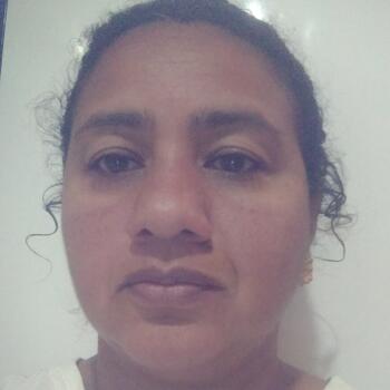 Babá em Rio das Ostras: Joyce leite frança