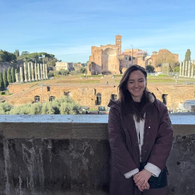 Babysitting job in Riyadh: Rola