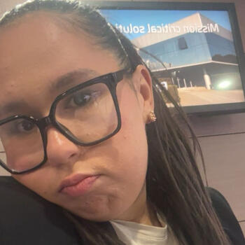 Babysitter in Guyancourt: Lena