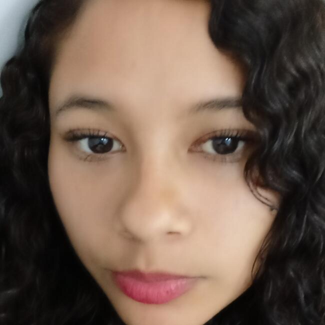 Baby-sitter in Santa Tecla: Pamela