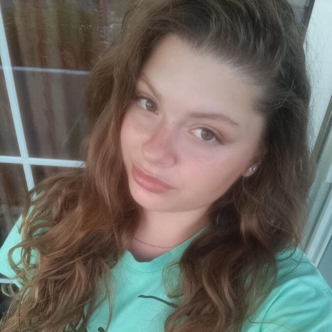 Babysitter in Pátrai: Κλέα