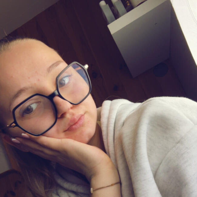 Babysitter in Gallargues-le-Montueux: Marion