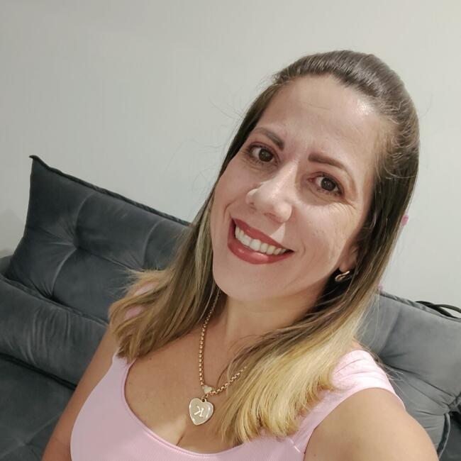 Babysitter in Araçatuba: Katia