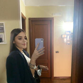 Babysitter in Naples: Lara