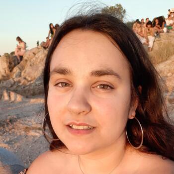 Babysitter in Zografos: Θεανώ