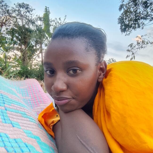 Babysitter in Mbarara: Authaire