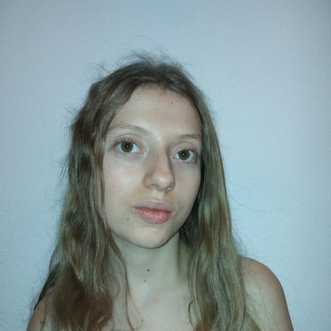 Babysitter in Llinars del Vallès: Alba