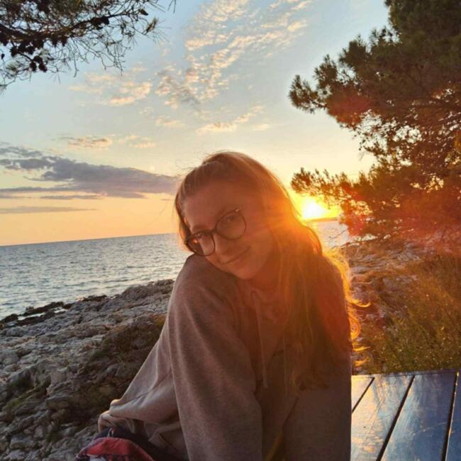 Varuška v Lesce: Ajda