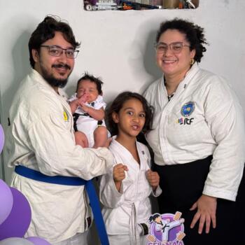 Trabajo para niñera en Fortaleza: trabajo para niñera Dionélia