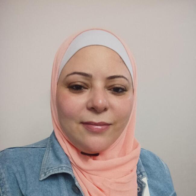 Babysitter in Alexandria: Hunia