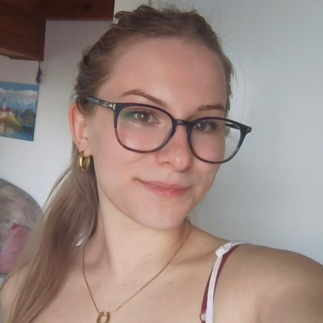 Babysitter in Ljubljana: Ema