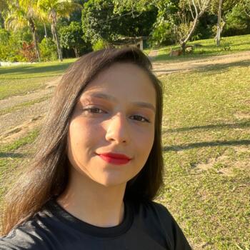 Babysitter in Macaé: Cristina