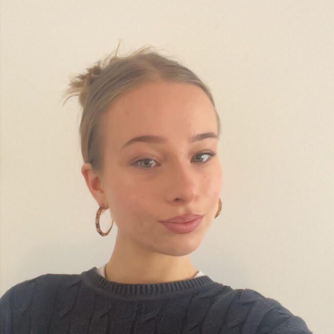 Babysitter in Athis-Mons: Marie