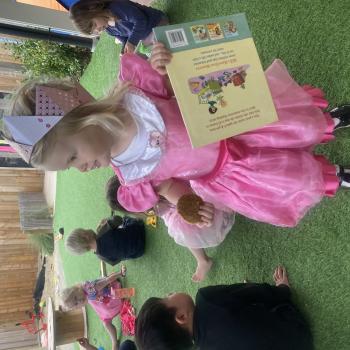 Babysitting job in Christchurch: babysitting job Courtney