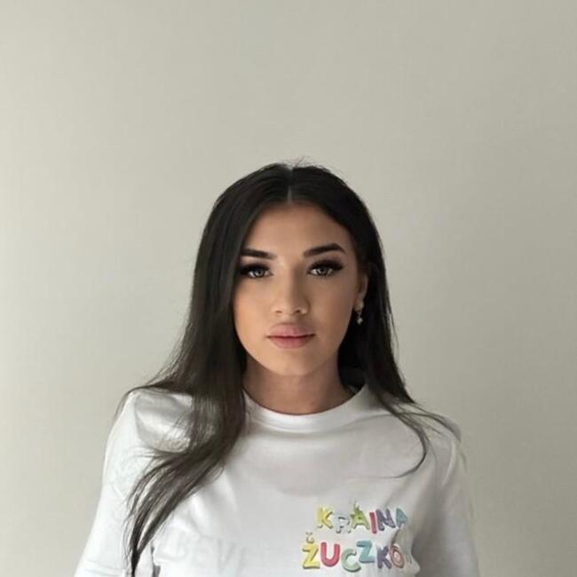 Niania w Warszawa: Julia