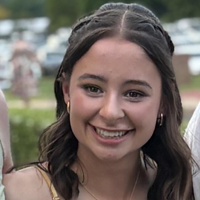 Babysitter in Toowoomba: Bella