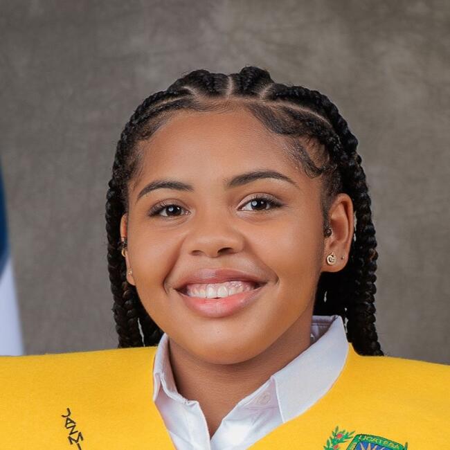 Babysitter in Santa Cruz de Barahona: Jazmini Mercedes González