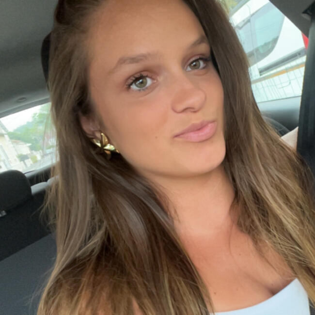 Babysitter in Villetoureix: Marine