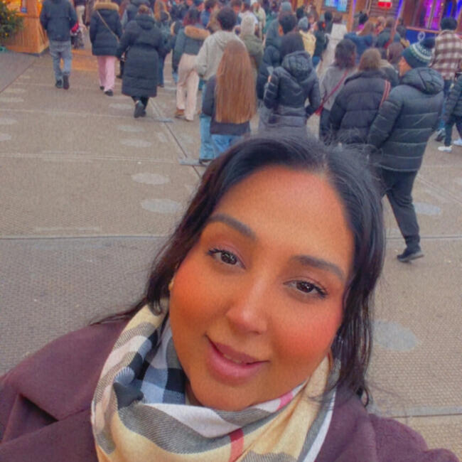 Babysitter di London: Elika