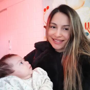 Babysitting job in Estación Colina: babysitting job Mittzy