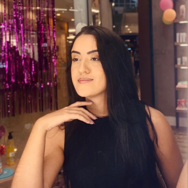 Babysitter in Vitória da Conquista: Luana