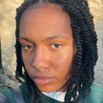 Babysitter in Jonquières-Saint-Vincent: Solenne