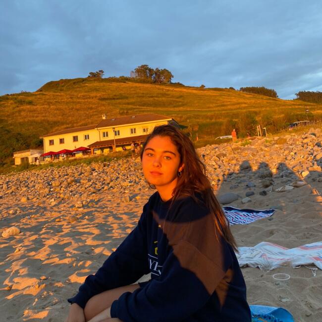 Nanny in Gold Coast: Candela