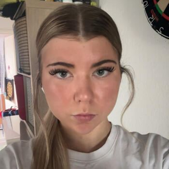 Babysitter in London: Lottie