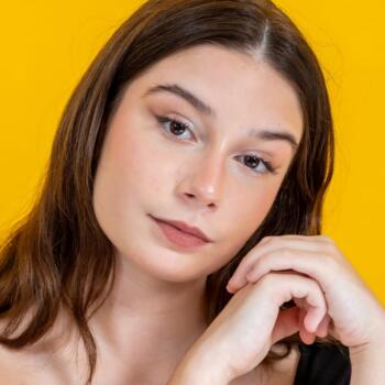 Babysitter in Badalona: Lucia