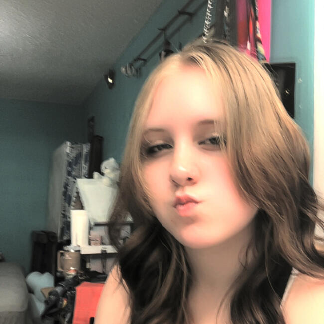 Babysitter in Oklahoma City: Alana