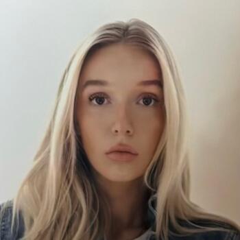 Babysitter in Los Angeles: Sienna