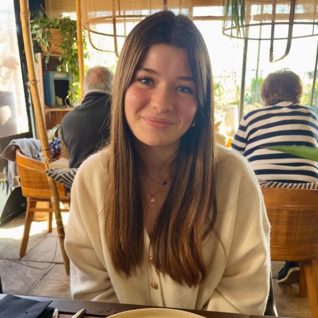 Babysitter in Marsillargues: Juliette