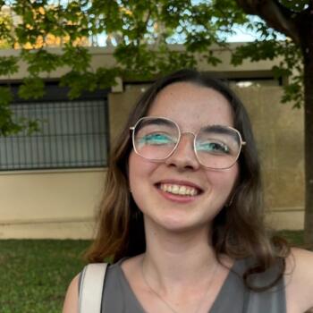 Baby-sitter Aix-en-Provence: Lily
