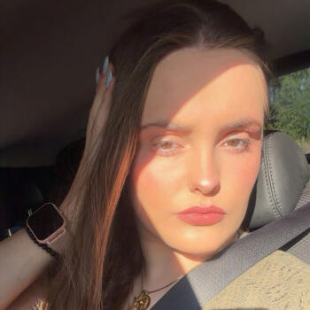 Babysitter in Lille: Chloee