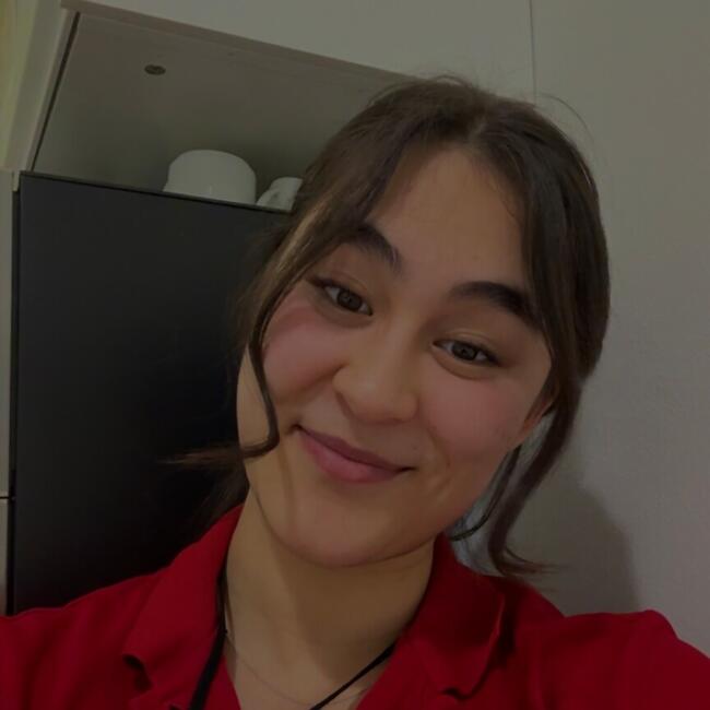 Babysitter in Necker: Elysha