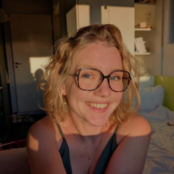 Babysitter in Bédoin: Kiara