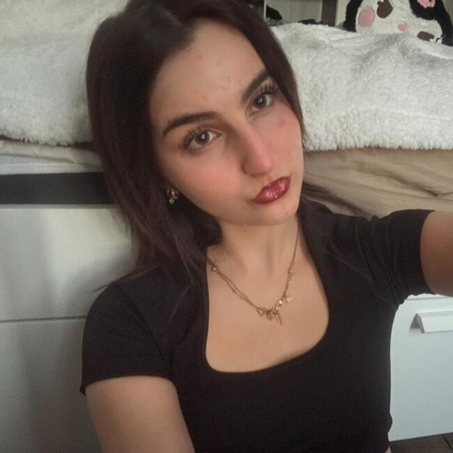 Babysitter in La Ciotat: Flavie