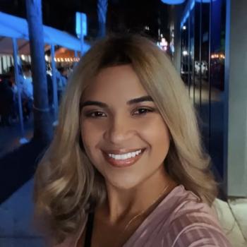 Babysitter in Miami: Isabella