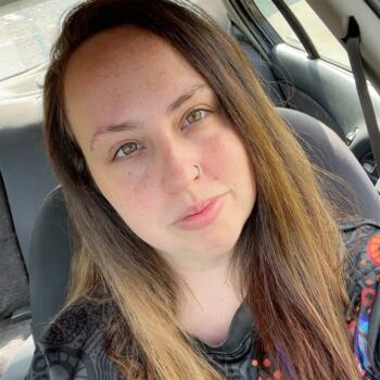 Babysitter in Singleton: Larissa