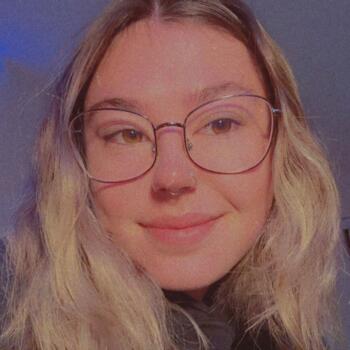 Nanny in Calgary: Emily
