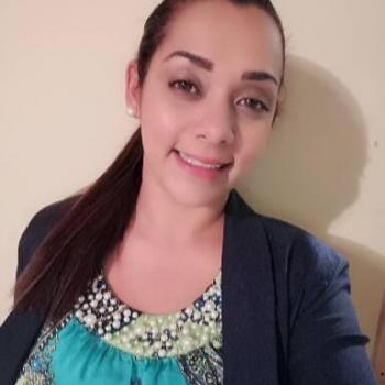 Babysitter Cartago: Sylvia