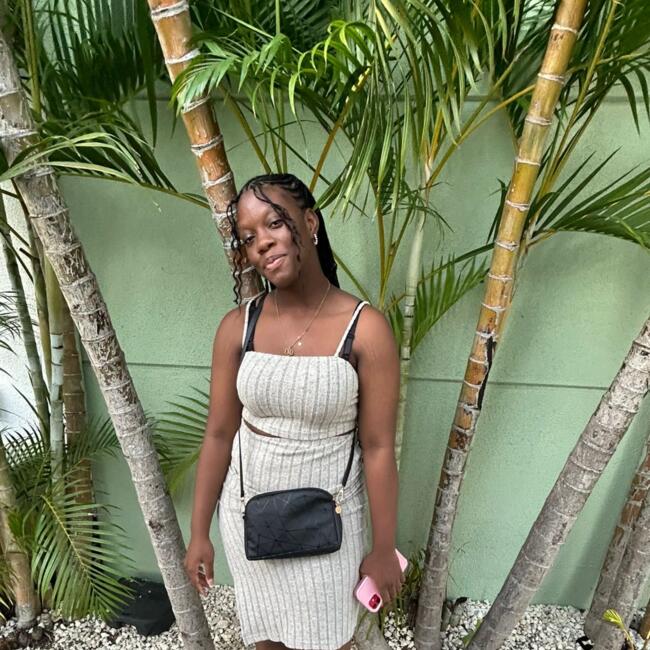 Baby-sitter in Montego Bay: Crystal