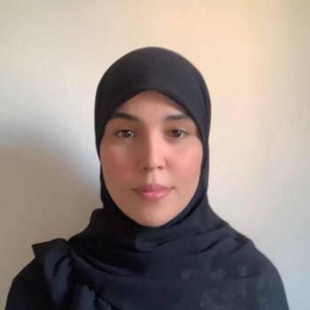 Babysitter in Tiaret: Aicha