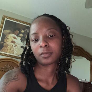 Babysitter in Montgomery: Latonya